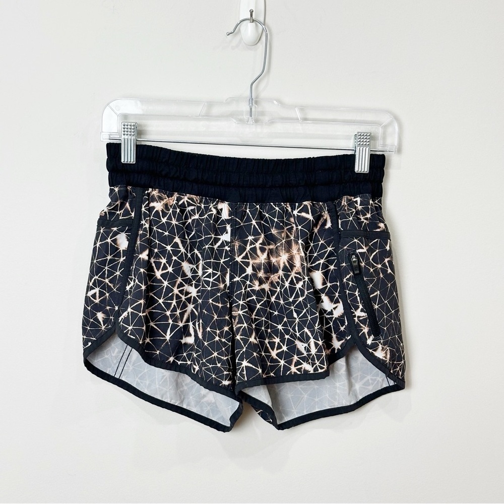 Lululemon Tracker Short Star Crushed Black Running Outdoor Gym Workout - Picture 3 of 7